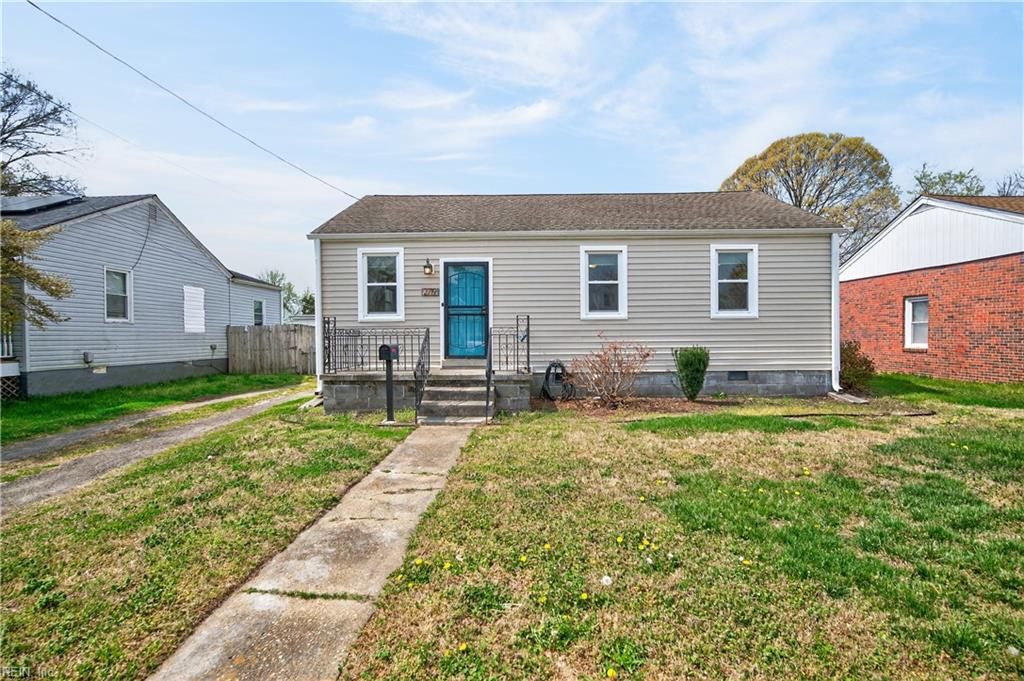 Photo of 2719 Overbrook Avenue, Norfolk, VA 23513 (MLS # 10627085)
