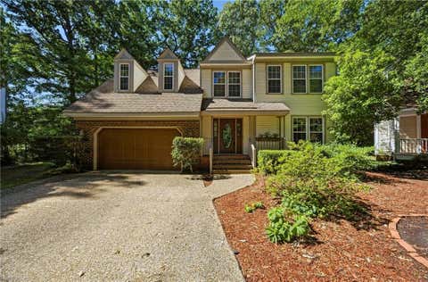 Photo of 2202 Buckingham Green, Newport News, VA 23602 (MLS # 10641508)