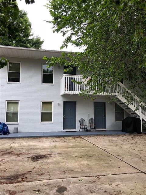 Photo of 166 W Balview Avenue #C, Norfolk, VA 23503 (MLS # 10622692)