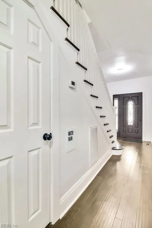 Norfolk, Virginia 23508, United States, 4 Bedrooms Bedrooms, ,3 BathroomsBathrooms,Residential,Active,252731