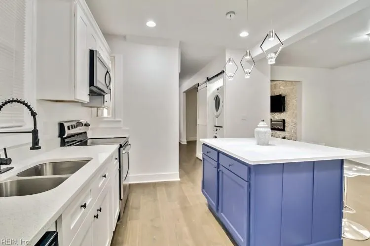 Norfolk, Virginia 23508, United States, 4 Bedrooms Bedrooms, ,3 BathroomsBathrooms,Residential,Active,252731