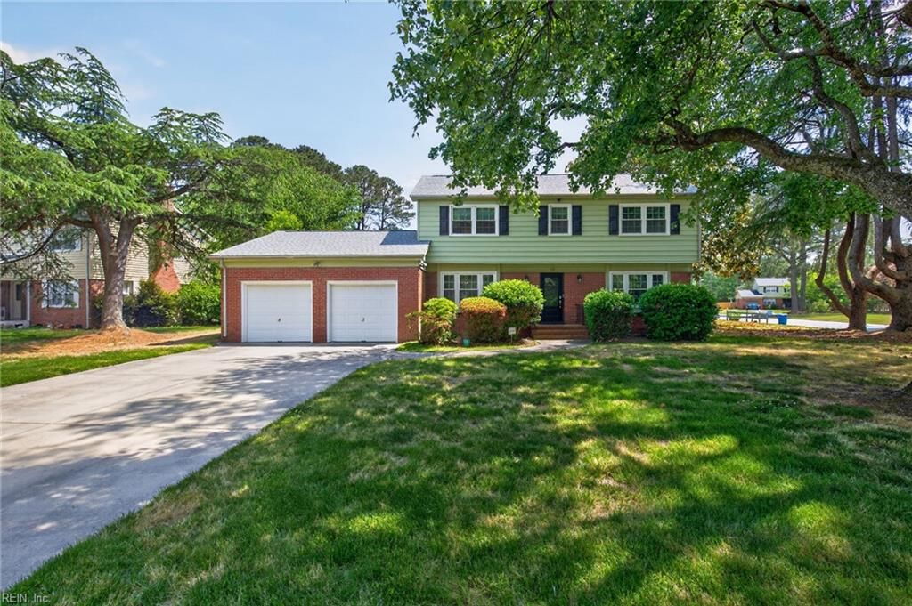 Photo of 700 Pelham Place, Virginia Beach, VA 23452 (MLS # 10634303)