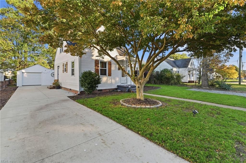 Photo of 727 Sparrow Road, Chesapeake, VA 23325 (MLS # 10616362)