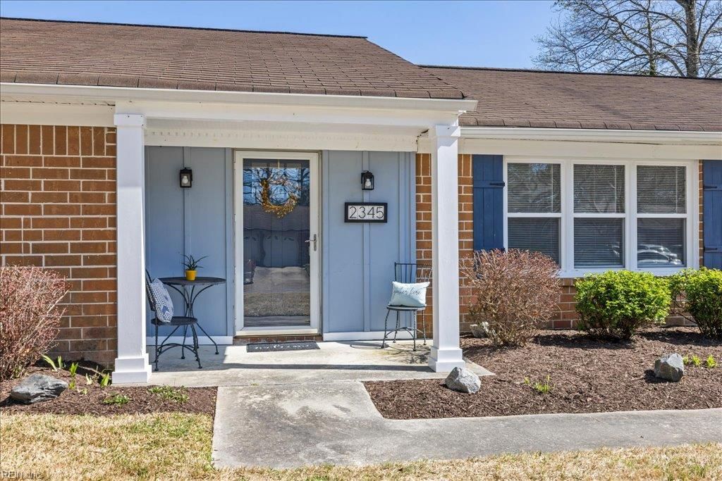 Photo of 2345 Court Circle Court, Virginia Beach, VA 23453 (MLS # 10625876)