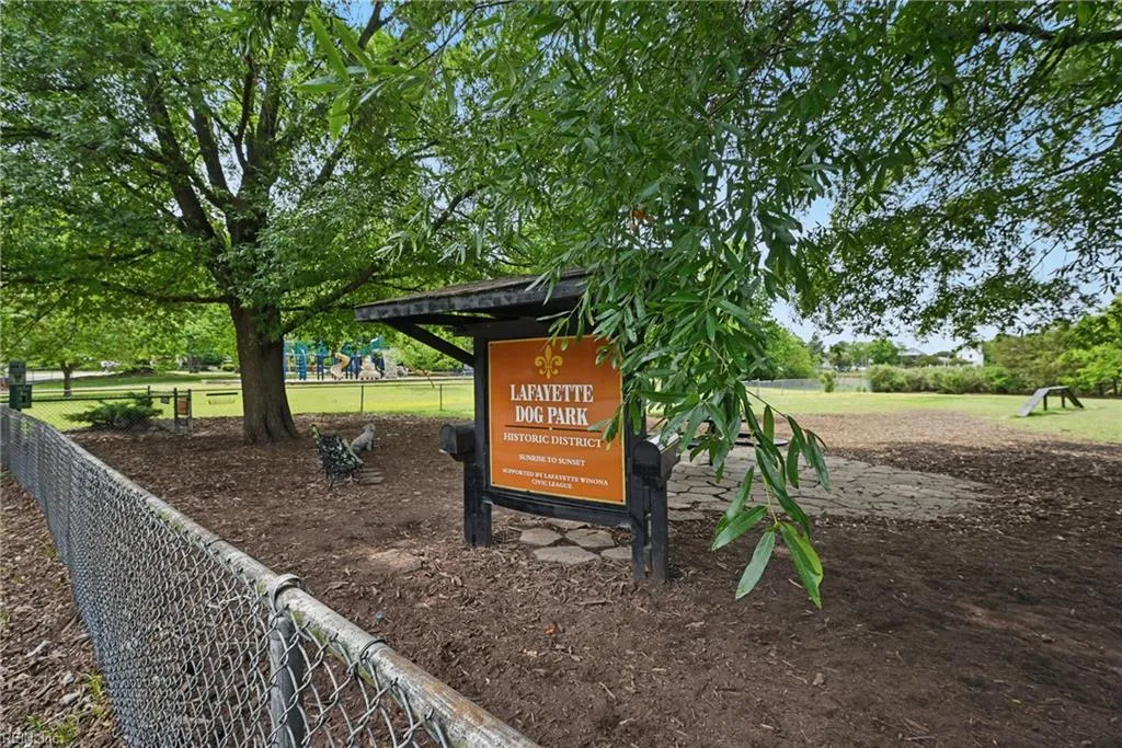 Norfolk, Virginia 23509, United States, 2 Bedrooms Bedrooms, ,1 BathroomBathrooms,Residential,Pending,128060