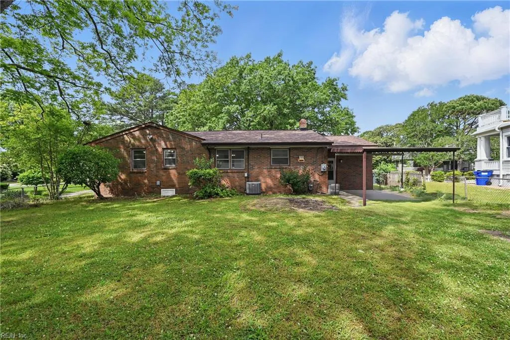 Norfolk, Virginia 23509, United States, 2 Bedrooms Bedrooms, ,1 BathroomBathrooms,Residential,Pending,128060