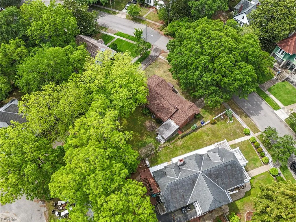 Norfolk, Virginia 23509, United States, 2 Bedrooms Bedrooms, ,1 BathroomBathrooms,Residential,Pending,128060