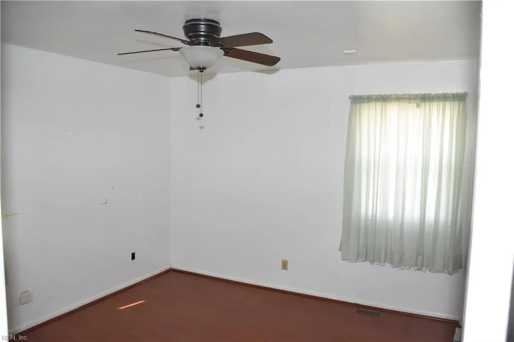 Portsmouth, Virginia 23701, United States, 4 Bedrooms Bedrooms, ,2 BathroomsBathrooms,Residential,Active,5983