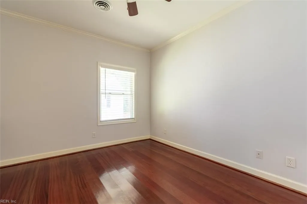 Norfolk, Virginia 23505, United States, 4 Bedrooms Bedrooms, ,3 BathroomsBathrooms,Residential,Active,178108