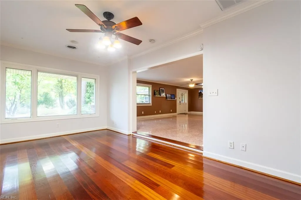 Norfolk, Virginia 23505, United States, 4 Bedrooms Bedrooms, ,3 BathroomsBathrooms,Residential,Active,178108