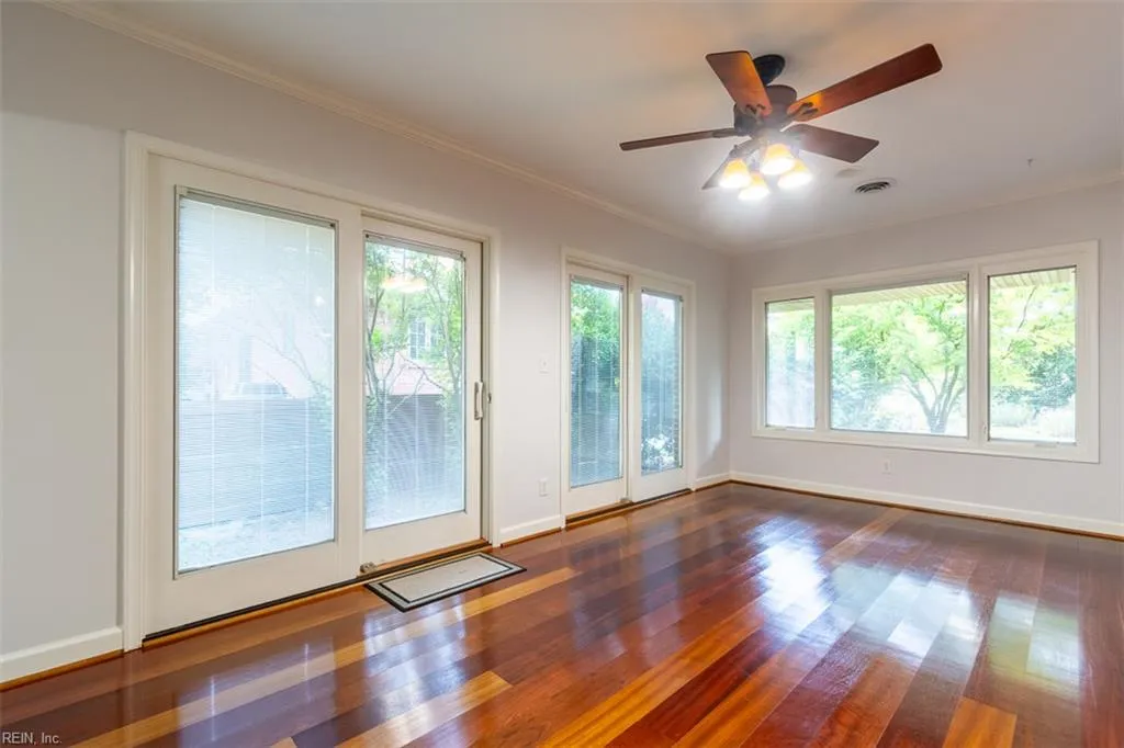 Norfolk, Virginia 23505, United States, 4 Bedrooms Bedrooms, ,3 BathroomsBathrooms,Residential,Active,178108