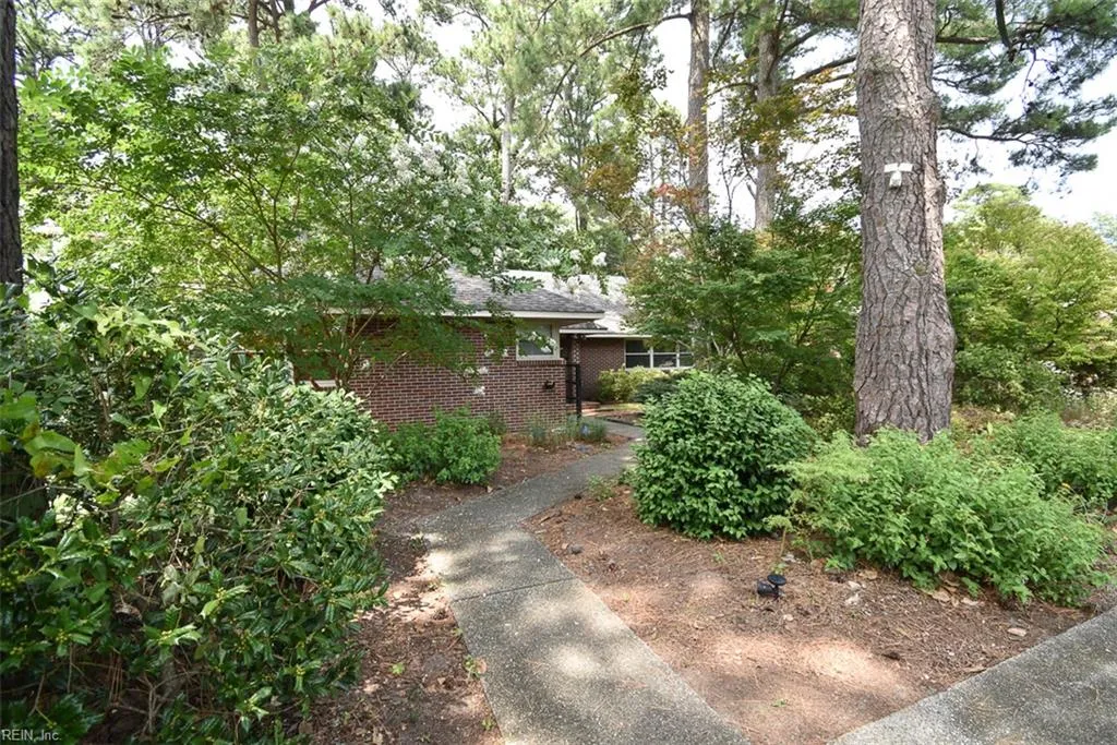 Norfolk, Virginia 23505, United States, 4 Bedrooms Bedrooms, ,3 BathroomsBathrooms,Residential,Active,178108