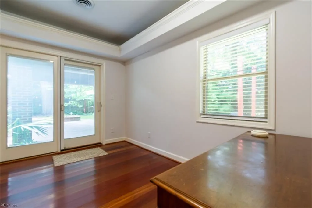 Norfolk, Virginia 23505, United States, 4 Bedrooms Bedrooms, ,3 BathroomsBathrooms,Residential,Active,178108