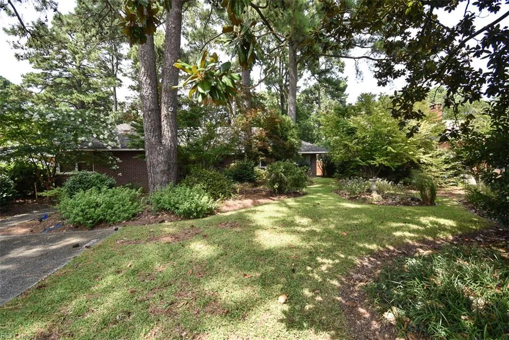 Norfolk, Virginia 23505, United States, 4 Bedrooms Bedrooms, ,3 BathroomsBathrooms,Residential,Active,178108