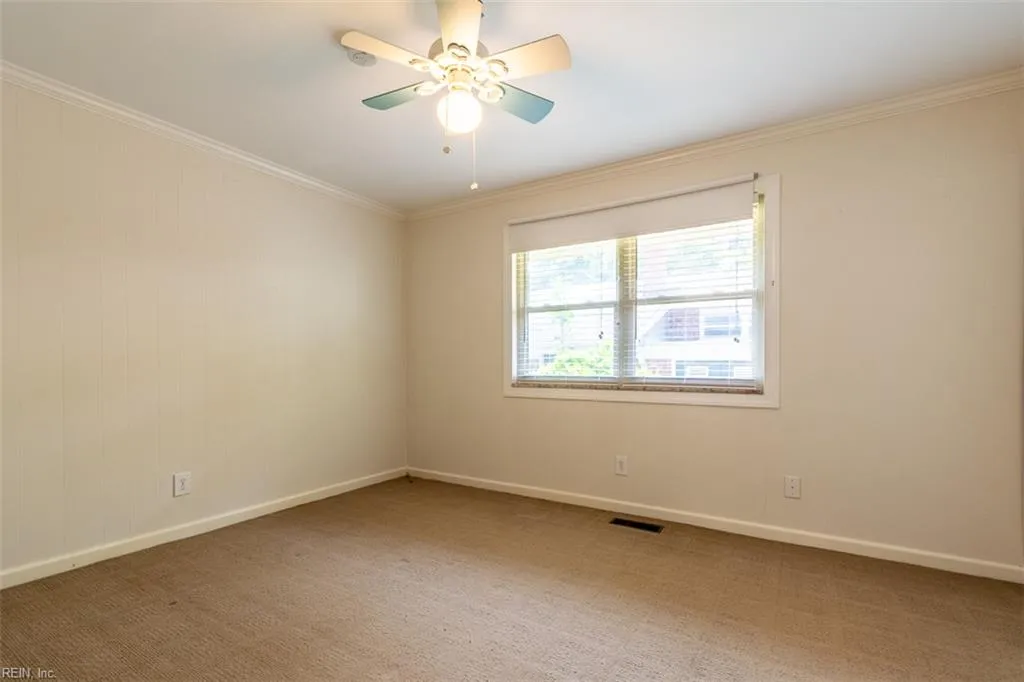 Norfolk, Virginia 23505, United States, 4 Bedrooms Bedrooms, ,3 BathroomsBathrooms,Residential,Active,178108