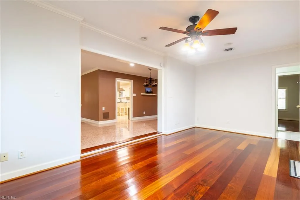 Norfolk, Virginia 23505, United States, 4 Bedrooms Bedrooms, ,3 BathroomsBathrooms,Residential,Active,178108