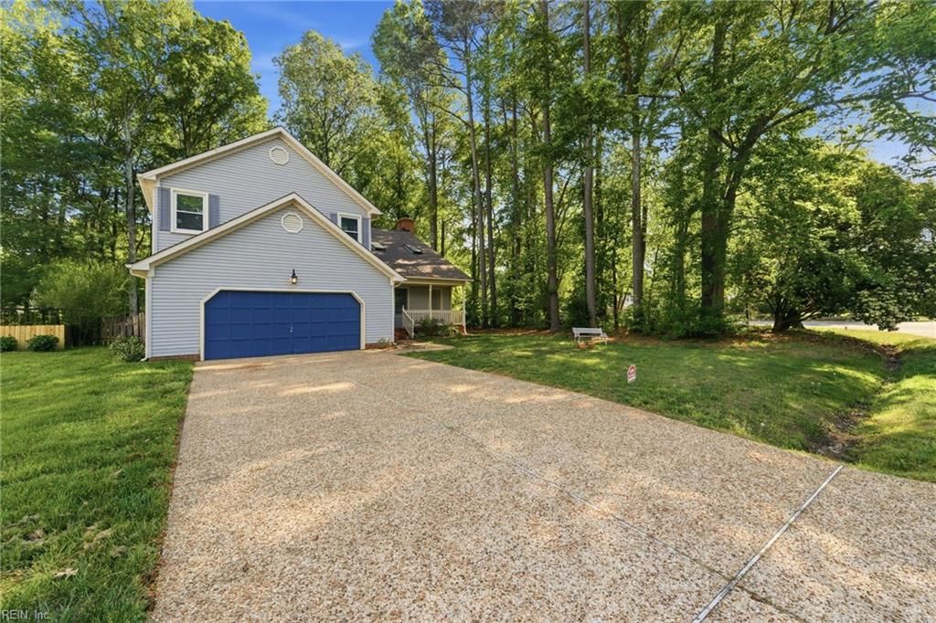 Photo of 100 Blacksmith Arch, Yorktown, VA 23693 (MLS # 10631006)