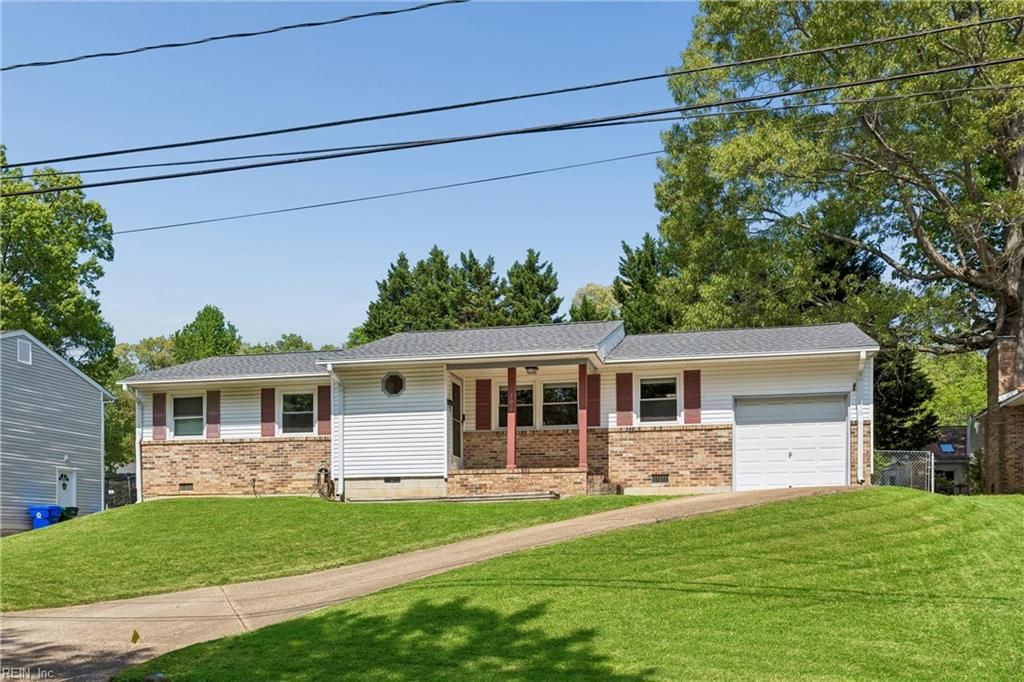 Photo of 106 Gwynn Circle, Newport News, VA 23602 (MLS # 10630152)