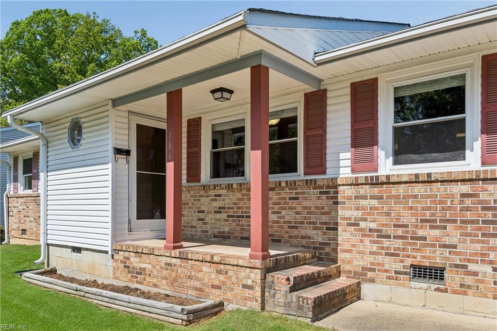 Photo of 106 Gwynn Circle, Newport News, VA 23602 (MLS # 10630152)