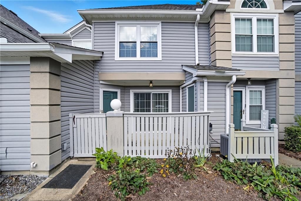 Photo of 617 Rue Marseille, Chesapeake, VA 23320 (MLS # 10604832)