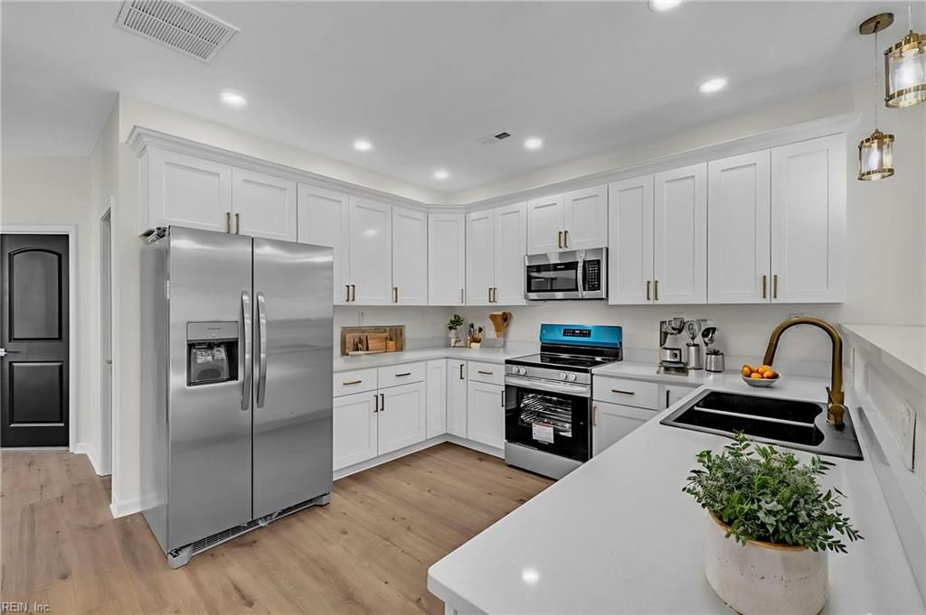 Photo of 1527 Highland Avenue, Portsmouth, VA 23704 (MLS # 10617069)