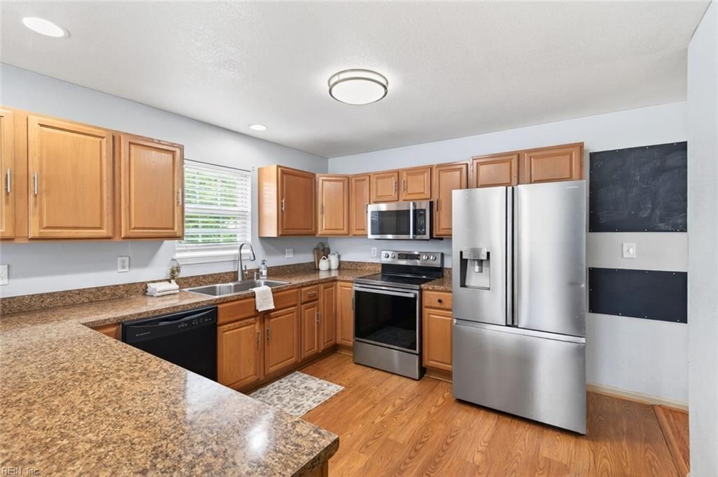 Photo of 66 Franktown Road, Hampton, VA 23663 (MLS # 10635550)