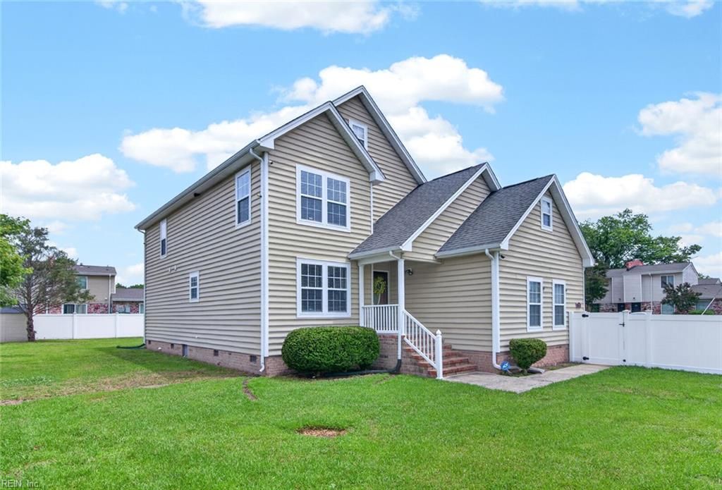 Photo of 66 Franktown Road, Hampton, VA 23663 (MLS # 10635550)