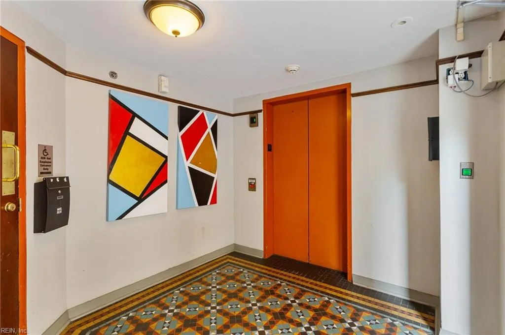 Norfolk, Virginia 23510, United States, 1 Bedroom Bedrooms, ,1 BathroomBathrooms,Residential,Active,34076