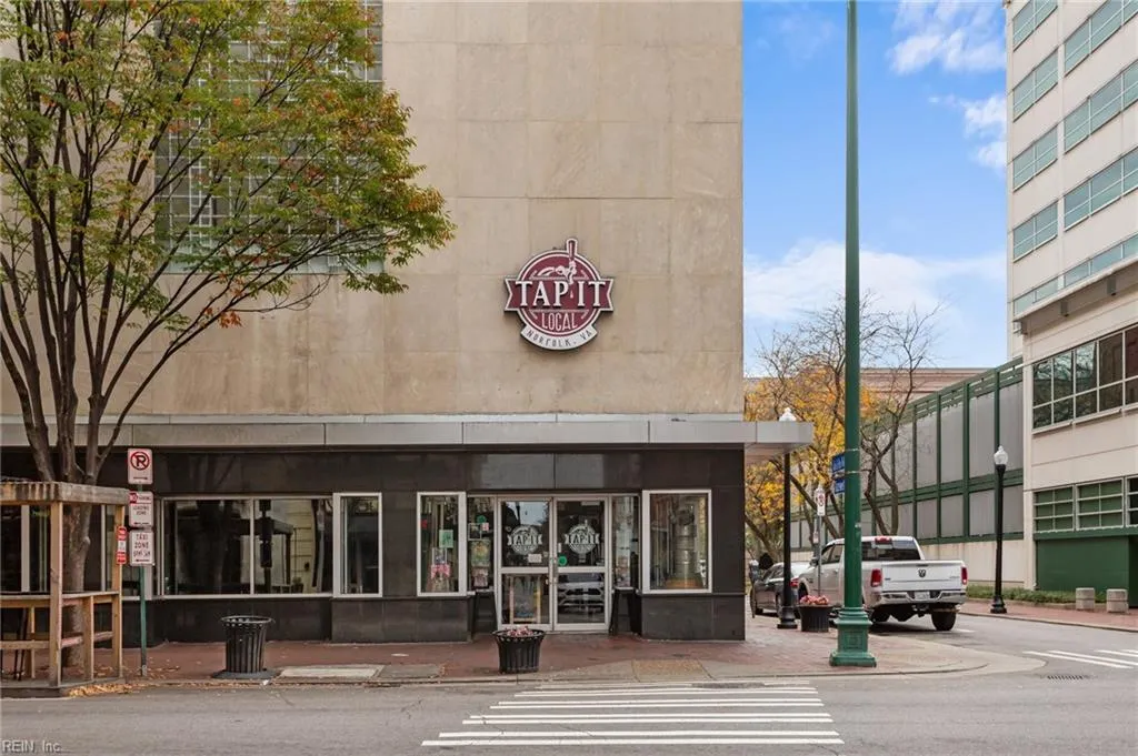 Norfolk, Virginia 23510, United States, 1 Bedroom Bedrooms, ,1 BathroomBathrooms,Residential,Active,34076