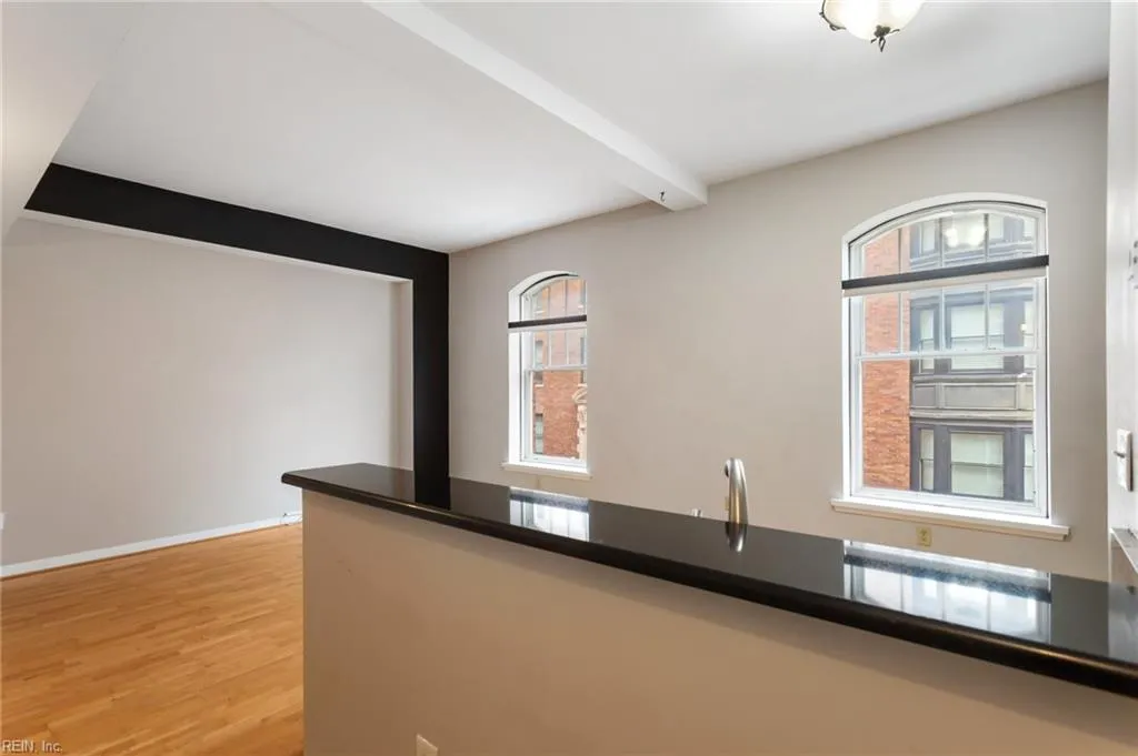 Norfolk, Virginia 23510, United States, 1 Bedroom Bedrooms, ,1 BathroomBathrooms,Residential,Active,34076