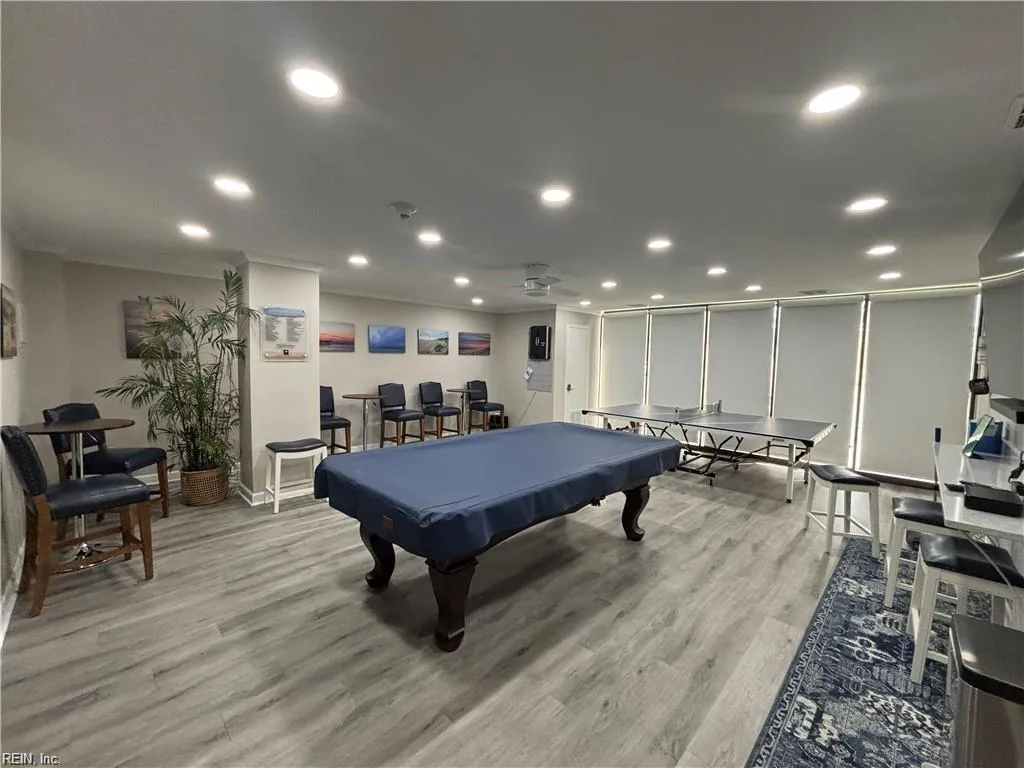 Virginia Beach, Virginia 23451, United States, 1 Bedroom Bedrooms, ,1 BathroomBathrooms,Residential,Active,217348