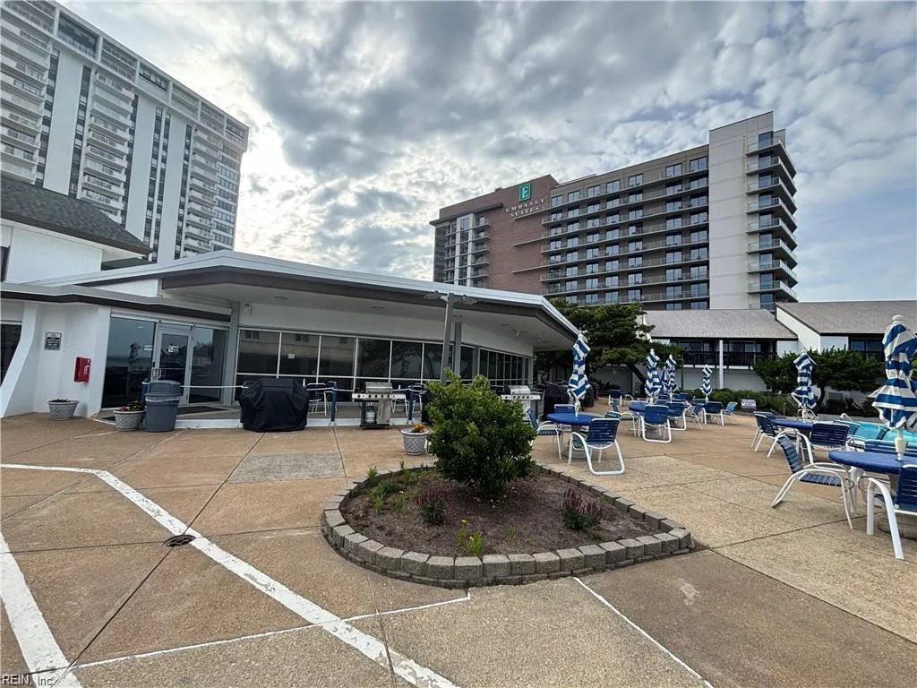 Virginia Beach, Virginia 23451, United States, 1 Bedroom Bedrooms, ,1 BathroomBathrooms,Residential,Active,217348