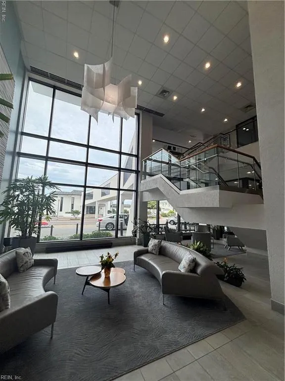 Virginia Beach, Virginia 23451, United States, 1 Bedroom Bedrooms, ,1 BathroomBathrooms,Residential,Active,217348