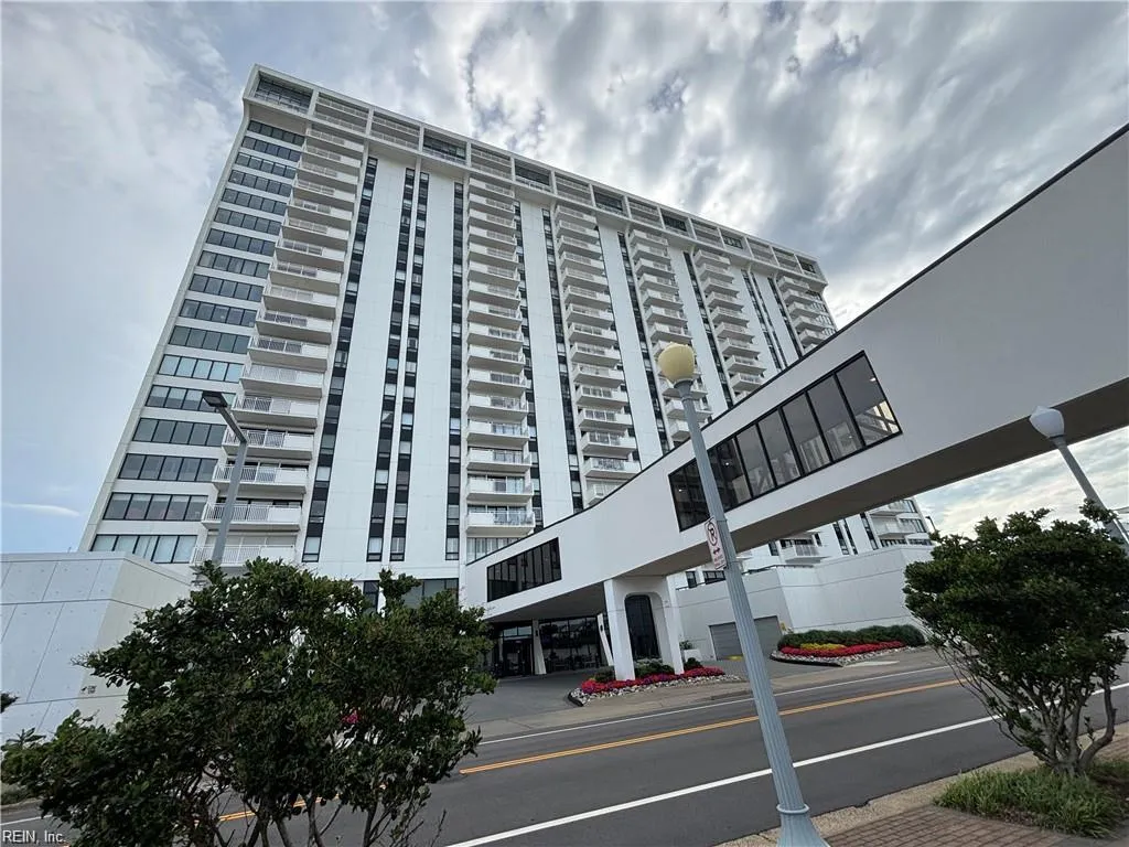Virginia Beach, Virginia 23451, United States, 1 Bedroom Bedrooms, ,1 BathroomBathrooms,Residential,Active,217348
