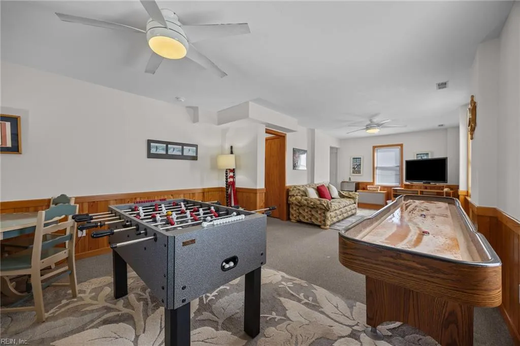 Kill Devil Hills, North Carolina 27948, United States, 4 Bedrooms Bedrooms, ,4 BathroomsBathrooms,Residential,Active,234482