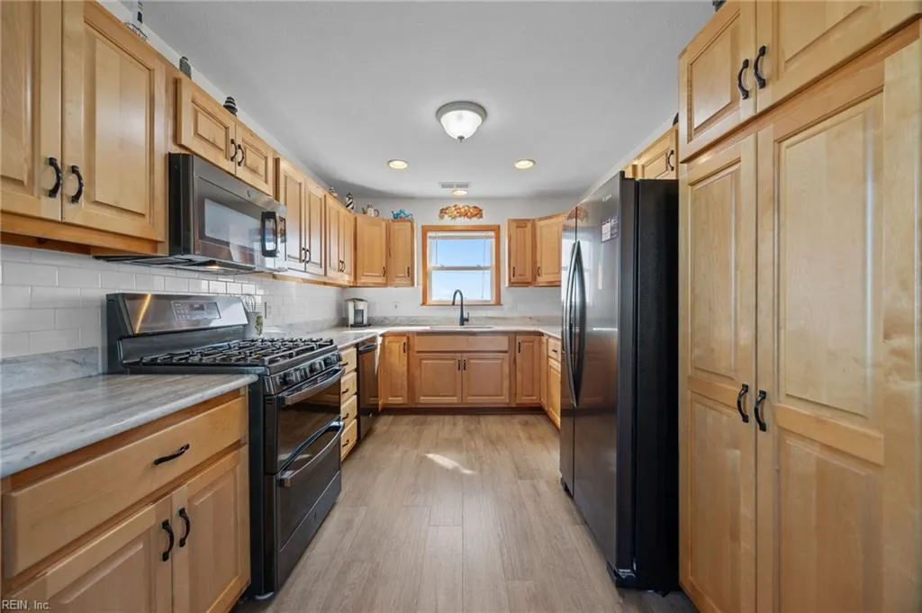 Kill Devil Hills, North Carolina 27948, United States, 4 Bedrooms Bedrooms, ,4 BathroomsBathrooms,Residential,Active,234482