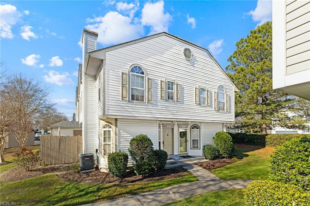 Photo of 1434 Shortleaf Lane, Chesapeake, VA 23320 (MLS # 10613277)