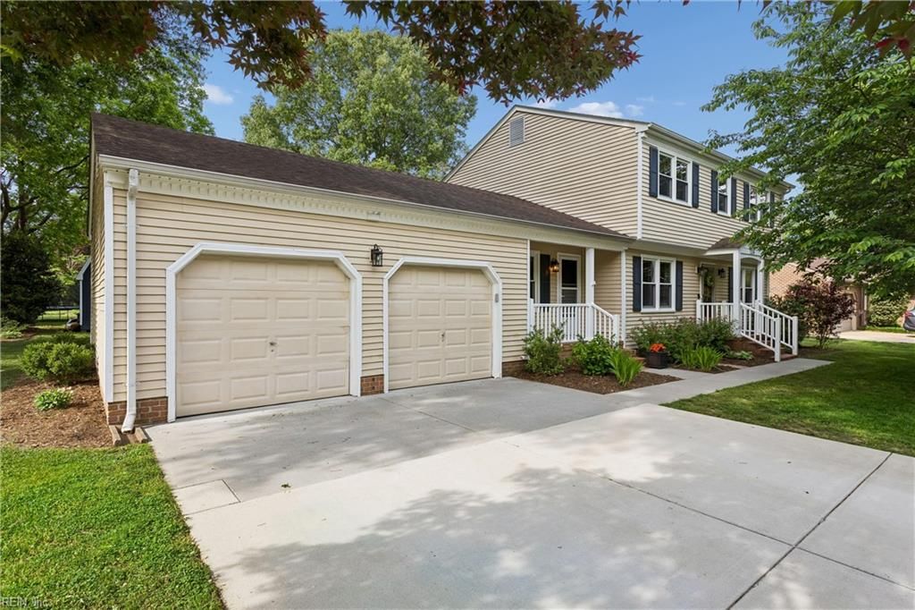 Photo of 124 Camelot Crescent, Yorktown, VA 23693 (MLS # 10633494)