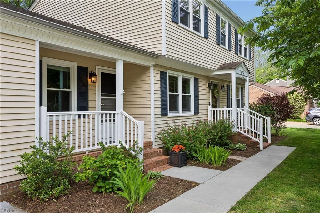 Photo of 124 Camelot Crescent, Yorktown, VA 23693 (MLS # 10633494)