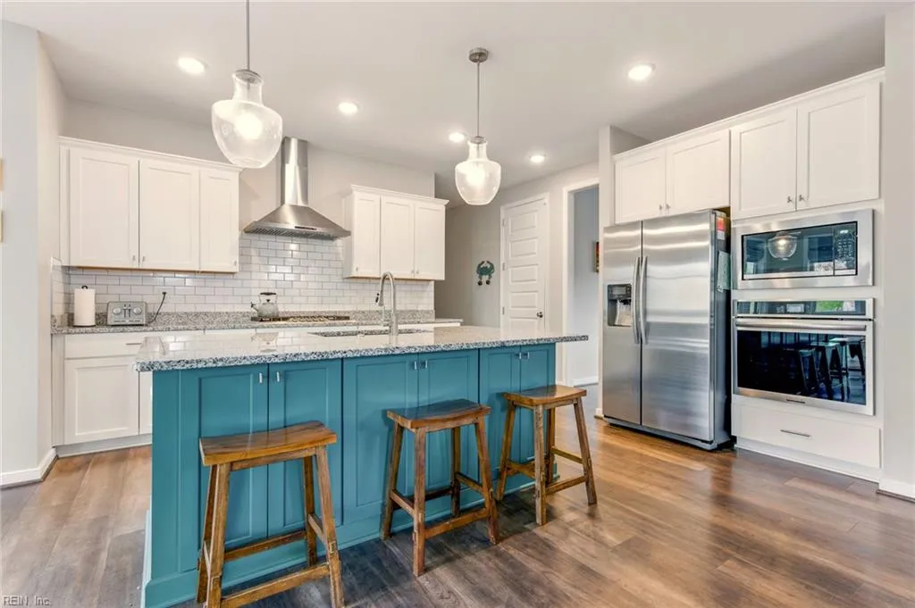 Midlothian, Virginia 23112, United States, 4 Bedrooms Bedrooms, ,3 BathroomsBathrooms,Residential,Active,95714