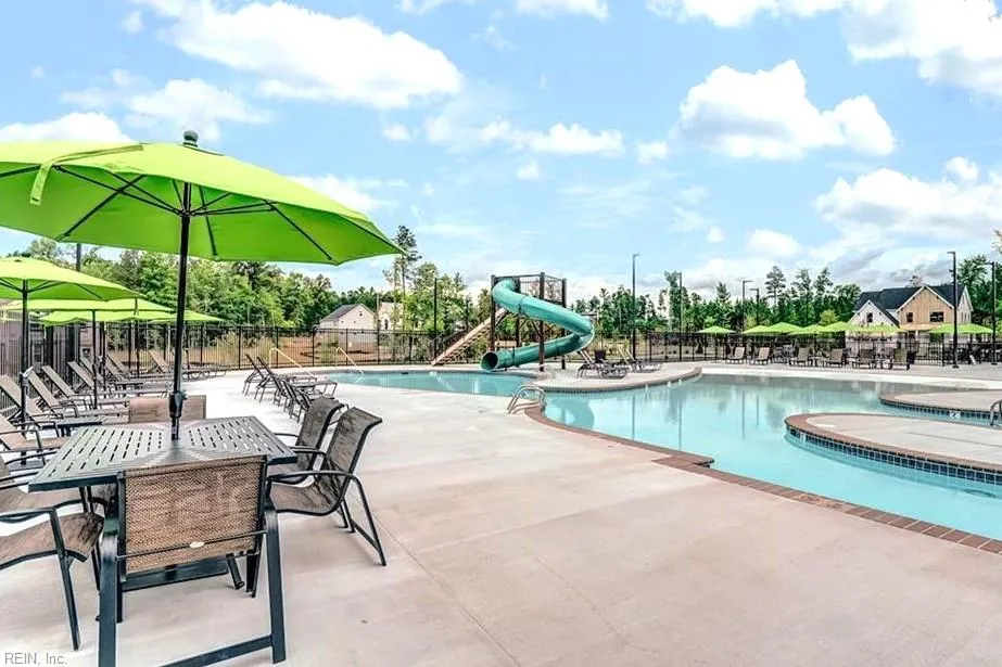 Midlothian, Virginia 23112, United States, 4 Bedrooms Bedrooms, ,3 BathroomsBathrooms,Residential,Active,95714