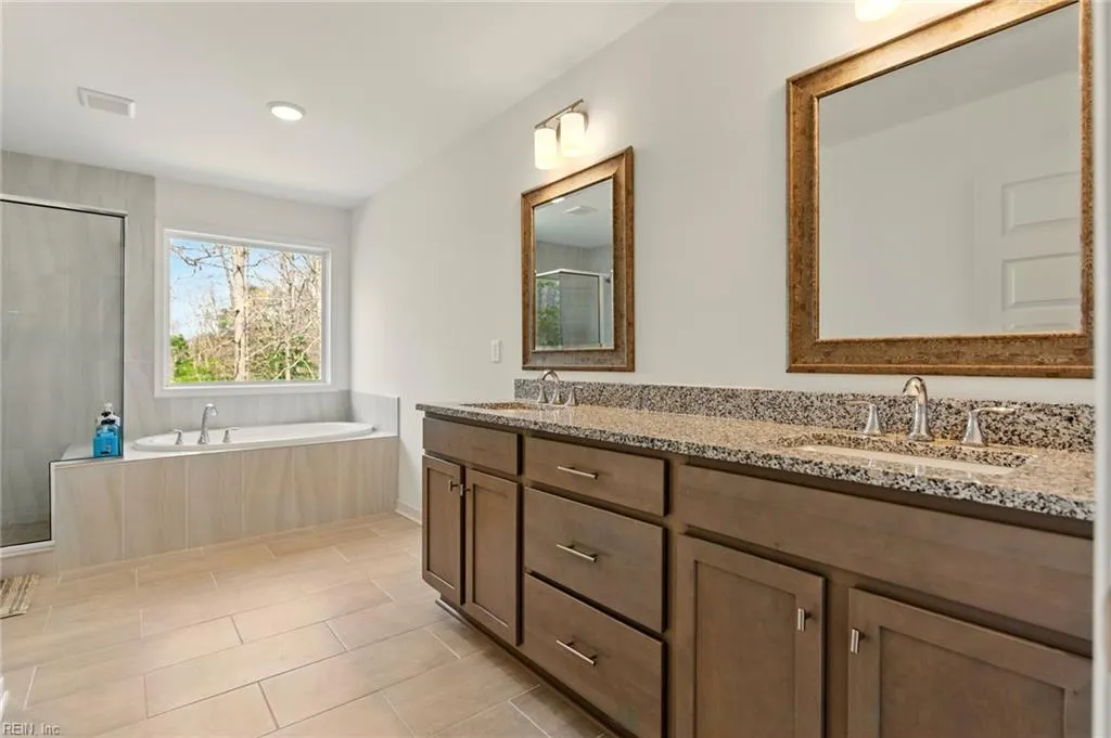 Midlothian, Virginia 23112, United States, 4 Bedrooms Bedrooms, ,3 BathroomsBathrooms,Residential,Active,95714