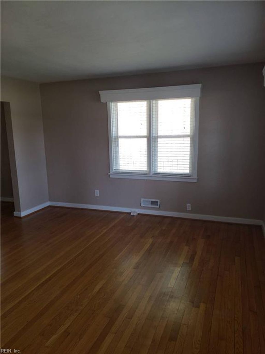 Photo of 1433 Lakeside Road, Virginia Beach, VA 23455 (MLS # 10613574)