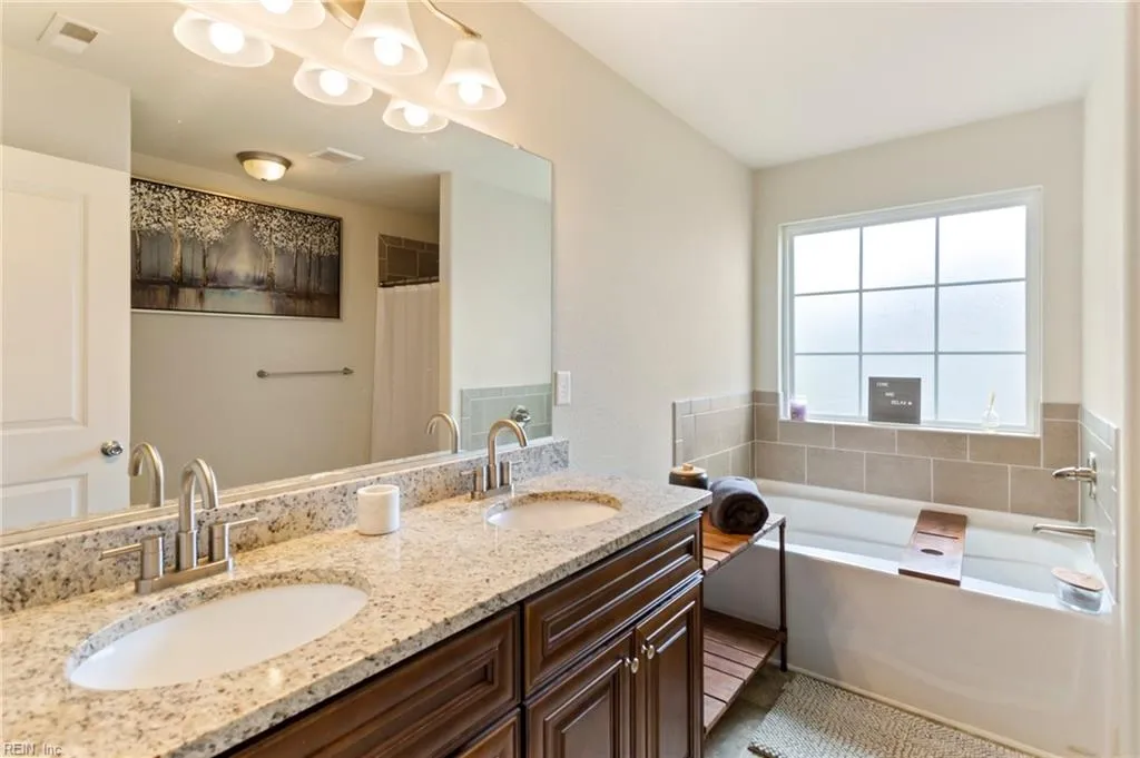 Windsor, Virginia 23487, United States, 4 Bedrooms Bedrooms, ,3 BathroomsBathrooms,Residential,Active,40686