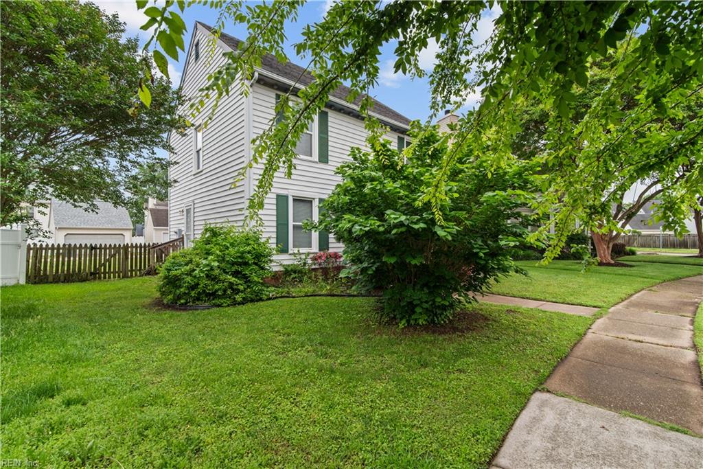 2805 Park CRES