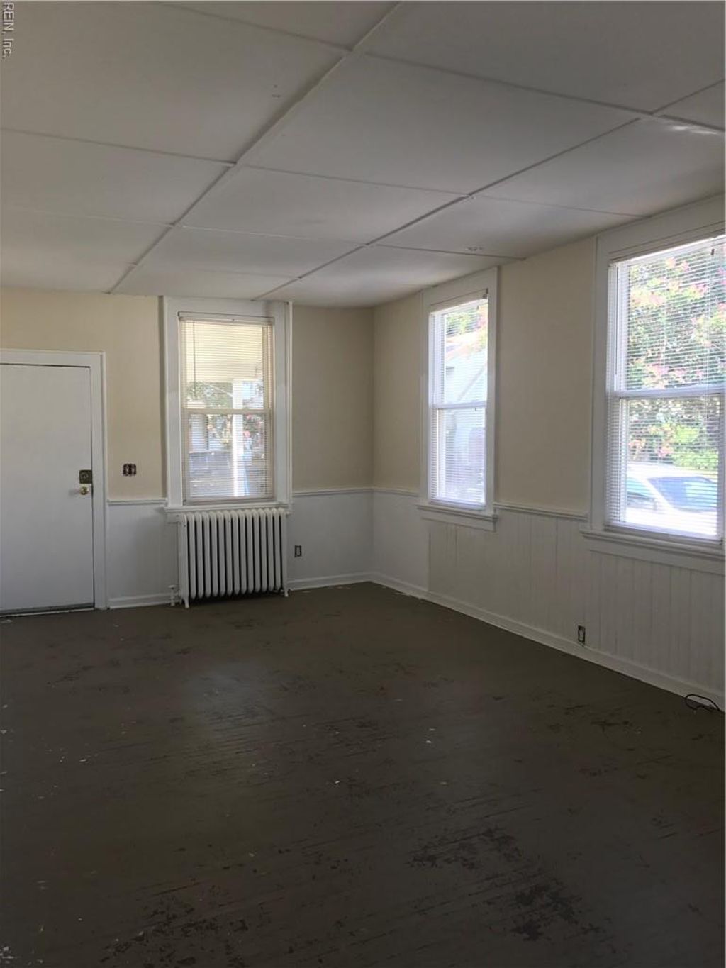 Photo of 825 W 48th Street, Norfolk, VA 23508 (MLS # 10614567)