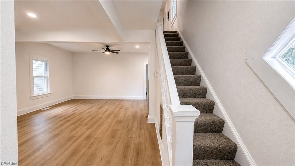Photo of 3127 Peronne Avenue, Norfolk, VA 23509 (MLS # 10641377)