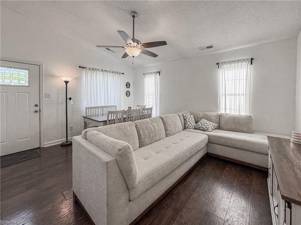 Photo of 3853 Sugar Creek Circle, Portsmouth, VA 23703 (MLS # 10629352)