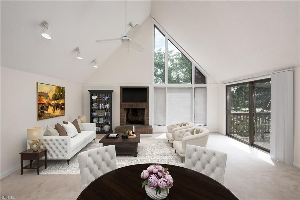 Photo of 696 Mowbray Arch #950, Norfolk, VA 23507 (MLS # 10591954)