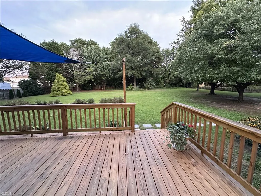 Chesapeake, Virginia 23322, United States, 4 Bedrooms Bedrooms, ,3 BathroomsBathrooms,Residential,Pending,199703